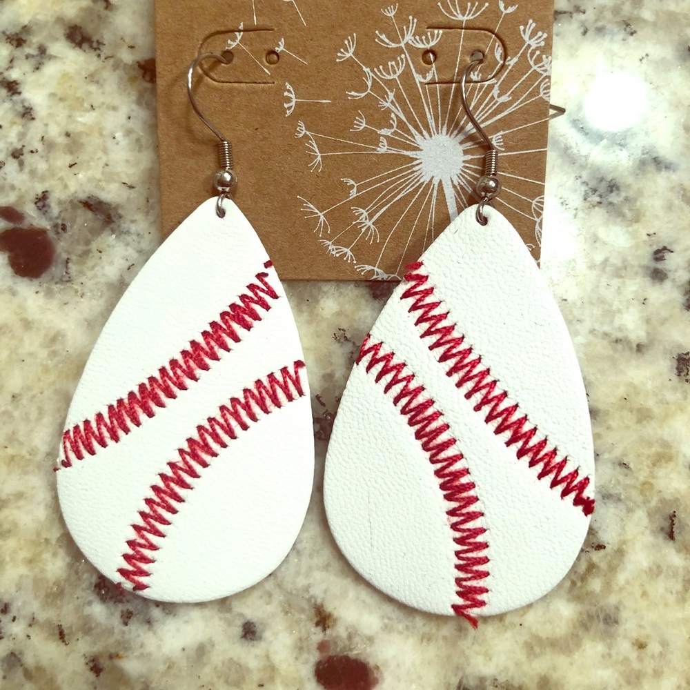Leather earrings